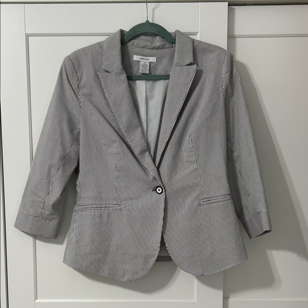 Grace Classic Blazer, size 6